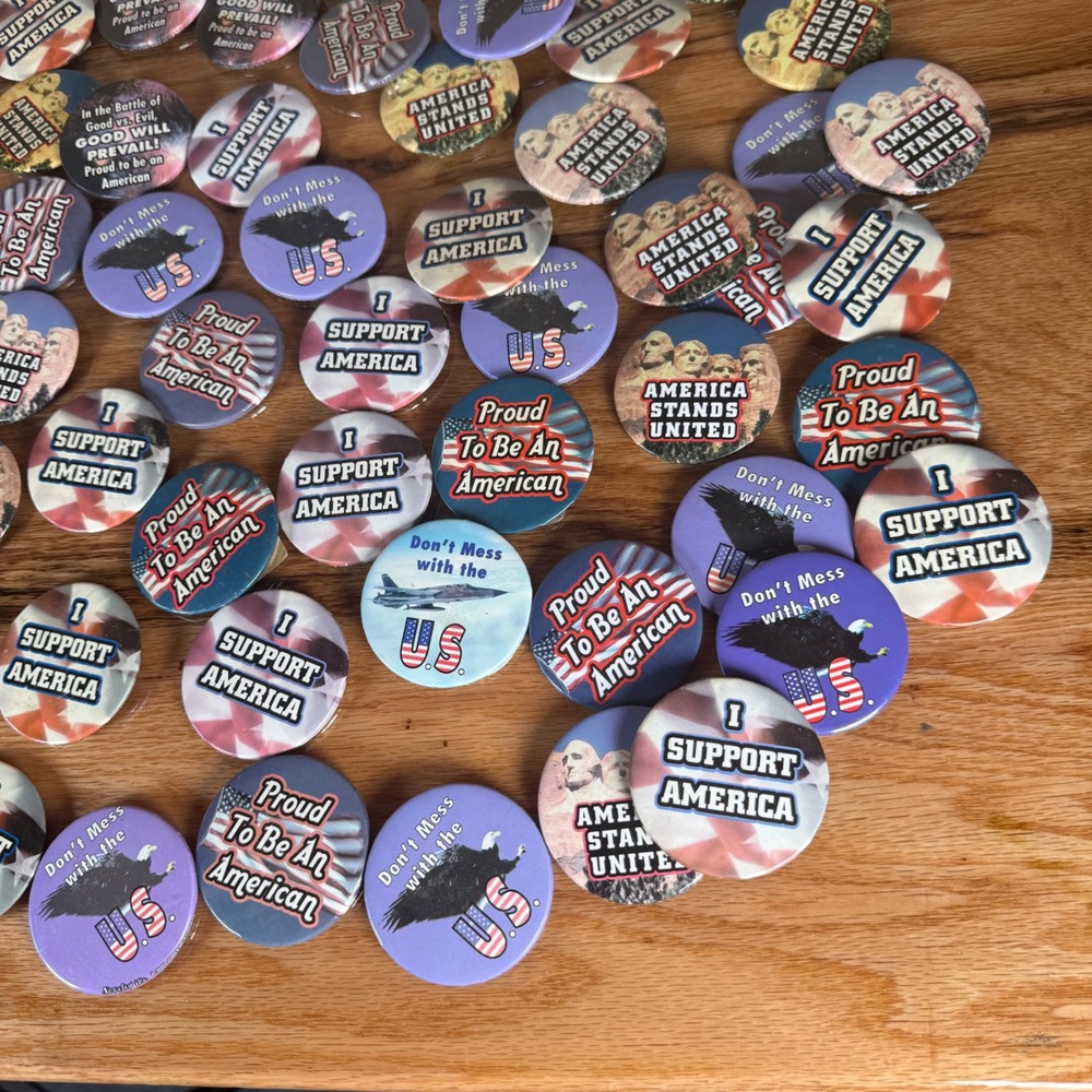 Bulk Lot 100 Patriotic Pinback Buttons USA Flag Eagle Mount Rushmore 2.25 inch - Picture 5 of 9